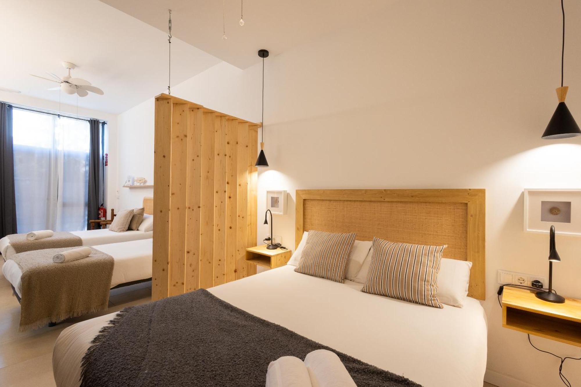 Florit Flats - The Pitiusas Rooms Valence Extérieur photo