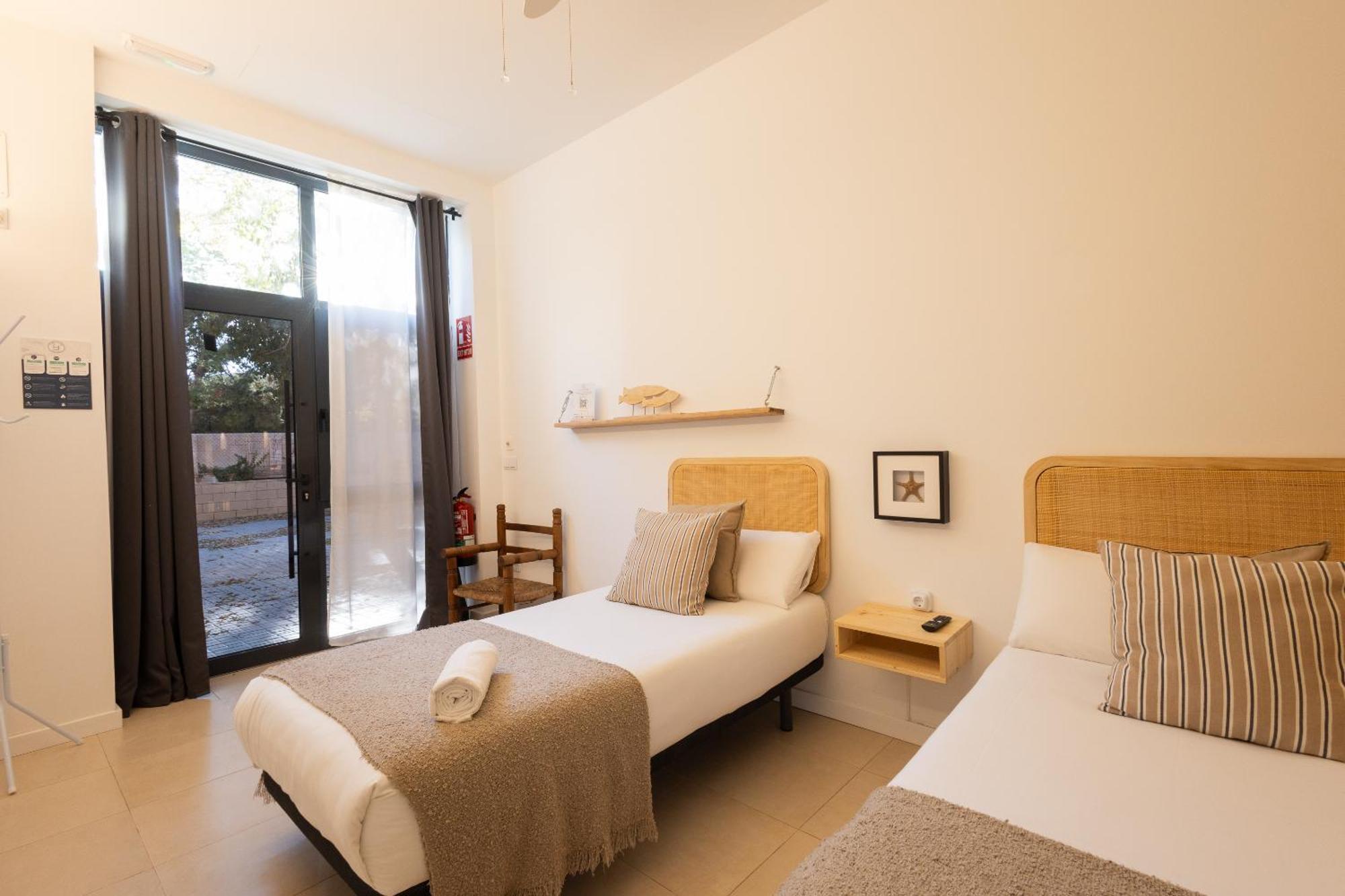 Florit Flats - The Pitiusas Rooms Valence Extérieur photo
